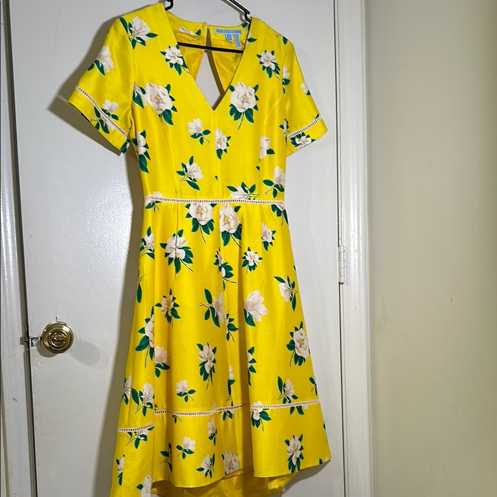 Draper James Yellow V-Neck Flutter Sleeve A-Line Dress